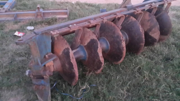 หางหกใส่รถไถฟอร์ด