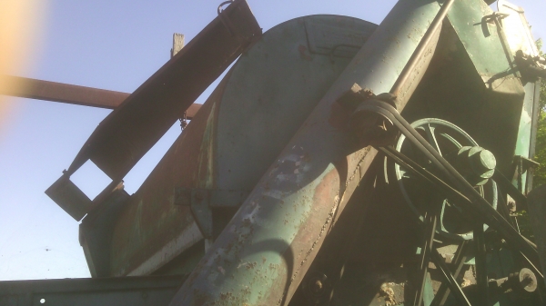 ขายด่วนๆเครื่องสีข้าว7ฟุตเกษตรพัฒนา+เครื่องยนต์อีซูซุ6BB1+หม้อน้ำ