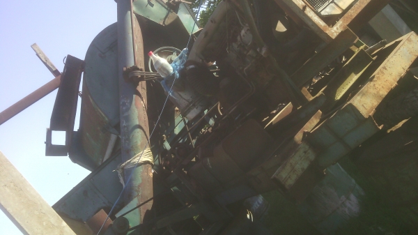 ขายด่วนๆเครื่องสีข้าว7ฟุตเกษตรพัฒนา+เครื่องยนต์อีซูซุ6BB1+หม้อน้ำ