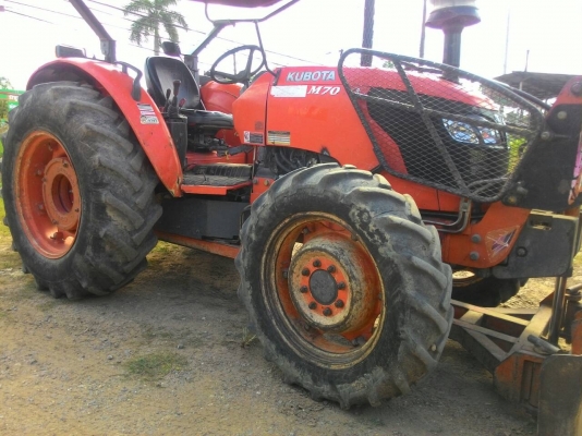 KUBOTA M7040 ดันหน้า ผาน6 ราคา 450,000 รถสวยสภาพเดิม พร้อมใช้งาน เครื่องดี เกียร์ดี ไฮดี อ.แกลง จ.ระยอง สอบถาม 0818618678,0899347475 มีรถบริการขนส่งทั่วไทย