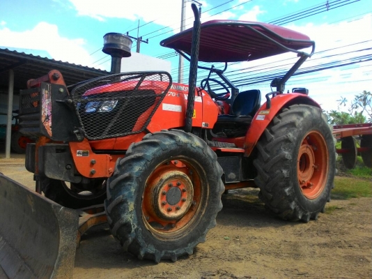 KUBOTA M7040 ดันหน้า ผาน6 ราคา 450,000 รถสวยสภาพเดิม พร้อมใช้งาน เครื่องดี เกียร์ดี ไฮดี อ.แกลง จ.ระยอง สอบถาม 0818618678,0899347475 มีรถบริการขนส่งทั่วไทย