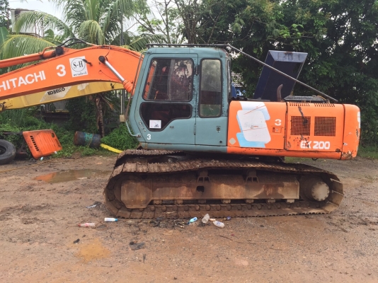 ขายแบ็คโฮ ฮิตาชิ 200-3 ขายแบ็คโฮ ฮิตาชิ 200-3