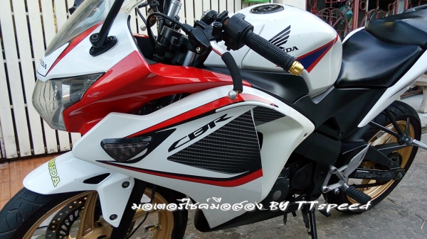 CBR 150R หัวฉีดสภาพดี รถบ้านเล่มครบ ราคาถูกมาก CBR 150R หัวฉีดสภาพดี รถบ้านเล่มครบ ราคาถูกมาก