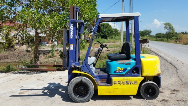 ขายด่วนรถยก KOMATSU FG20-14ยก2.0ตันเสาสูง3เมตรรถนอกนำเข้ายังไม่เคยใช้งานในเมืองไทยเลย=รุ่นใหม่ขายถูกๆๆ