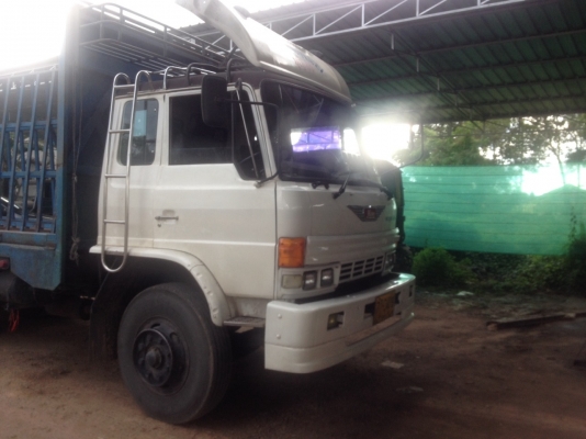 ขายรถสิบล้อ ฮีโน. 925 เปลียนหัว F18. เพลาเดียว พื้นเรียบ สวย ราคา คันละ 400000 มีสองคัน ขายรถสิบล้อ ฮีโน. 925 เปลียนหัว F18. เพลาเดียว พื้นเรียบ สวย ราคา คันละ 400000 มีสองคัน