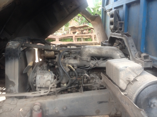 ขายรถสิบล้อ ฮีโน. 925 เปลียนหัว F18. เพลาเดียว พื้นเรียบ สวย ราคา คันละ 400000 มีสองคัน ขายรถสิบล้อ ฮีโน. 925 เปลียนหัว F18. เพลาเดียว พื้นเรียบ สวย ราคา คันละ 400000 มีสองคัน