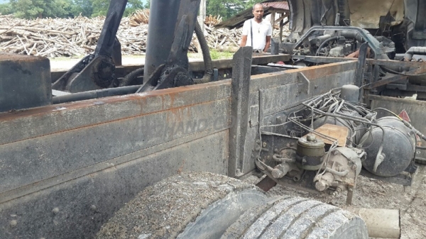 รถบรรทุกดั๊ม 10 ล้อ HINO รุ่น 3M ขนาด 260 แรงม้า รถบรรทุกดั๊ม 10 ล้อ HINO รุ่น 3M ขนาด 260 แรงม้า