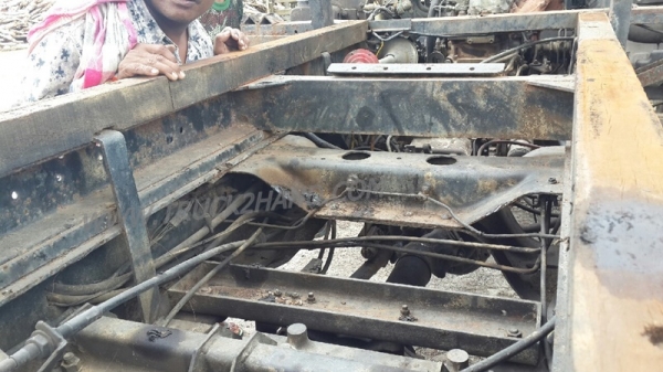 รถบรรทุกดั๊ม 10 ล้อ HINO รุ่น 3M ขนาด 260 แรงม้า รถบรรทุกดั๊ม 10 ล้อ HINO รุ่น 3M ขนาด 260 แรงม้า