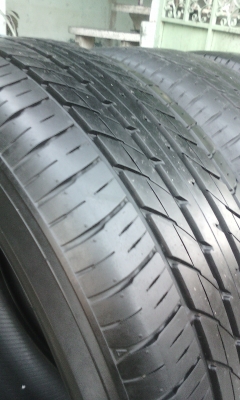 ขายยาง TOYO TIRE  235/50/18 ปี 12