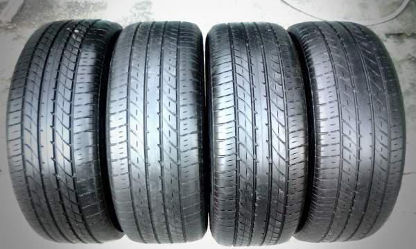 ขายยาง TOYO TIRE  235/50/18 ปี 12