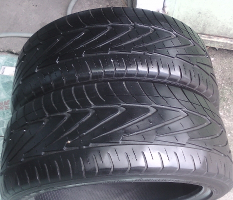 ขายยาง Nitto  205/45/17 ปี 10