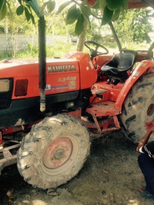 คูโบต้า   ตัว34   สวยครับไบดันหน้า  และผาน 3ครับ เครื่องดีครับ