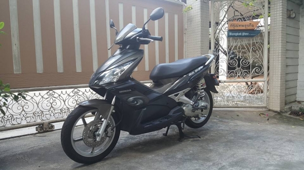 ขออนุญาติขาย Honda Airblade 110 รุ่นสุดท้าย ตัว TOP ล้อแม็กแท้ศูนย์