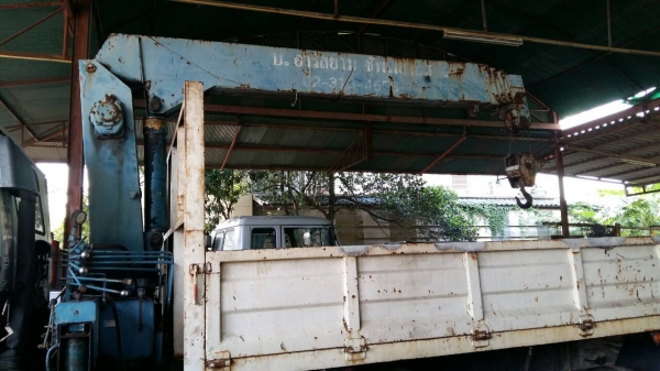 ขายด่วนๆ 880,000บ เบาๆๆ หกล้อ อีซูซุ DEGA195ปี43 เครน 5ตัน 4ปอก 3ชัก สภาพดีสวยเดิมๆพร้อมใช้ เล่มทะเบียนพร้อมโอน