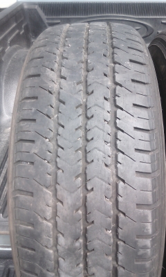 ขายยางบรรทุก XCD 215R14C ปี 13