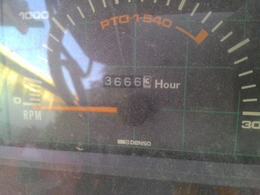 ขาย KUBOTA M5000 รถใช้งานได้เลยไม่ต้องซ่อม พร้อมดันหน้า ผาน6เมืองทอง สภาพเดิมๆ ราคา 350,000 รถอยู่ อ.แกลง  จ.ระยอง  สนใจสอบถาม 0818618678,0899347475 มีรถขนส่งบริการทั่วไทย