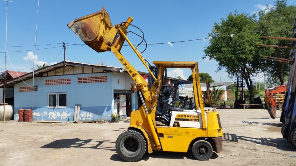 ขายด่วน180000รถยกKOMATSU SG10- ยก-ตัก1.ตันยกสูง3เมตรรถนอกนำเข้ายังไม่เคยใช้งานในเมืองไทยเลย=รุ่นใหม่ขายถูกๆๆ