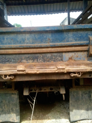 รถอีซูซู 6 ล้อดั้ม NPR 130 แรงม้า. ปี 48.    สนใจติดต่อ  081 - 6079515