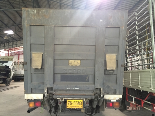 ขายลิฟต์ติดท้ายรถ6ล้อใหญ่4กระบอกยี่ห้อ ZEPRO รองรับ1.5ตันสบายๆสภาพใช้งานได้ปกติครับราคา50,000บาทสนใจติดต่อ089-9192600 ธนพล