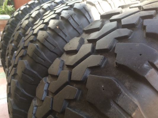 ยาง mud maxxis 265 75 16 สภาพดี ยาง mud maxxis 265 75 16 สภาพดี