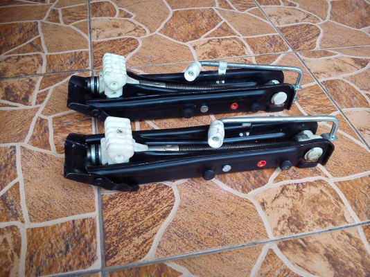 แม่แรงติดรถ BMW E46 แม่แรงติดรถ BMW E46