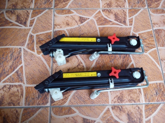 แม่แรงติดรถ BMW E46 แม่แรงติดรถ BMW E46