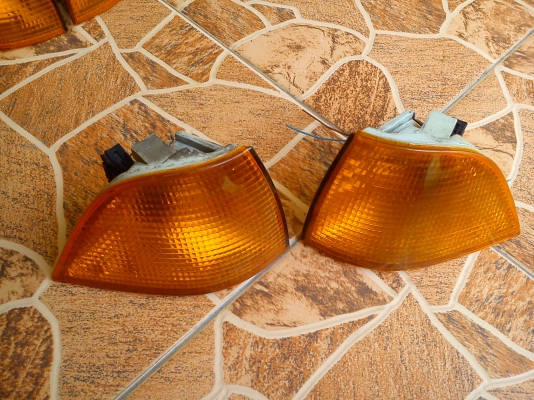 ไฟมุม BMW E36สีส้ม ตรงรุ่น BMW E36 2ประตู