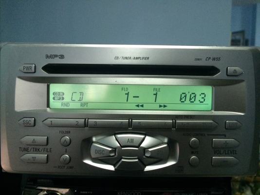 เครื่องเล่นติดรถยนต์ TOYOTA เล่นMP3-RW CD-RW มีEQ มือ2 ญี่ปุ่น