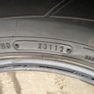 ยาง DUNLOP 225-60-18 made in JAPAN ปี 12 ครบชุด 4 เส้น สภาพสวยๆดอกยางนิ่มๆไม่บวมเอาไปใช้กันใด้ยาวๆราคาไม่แพง ยาง DUNLOP 225-60-18 made in JAPAN ปี 12 ครบชุด 4 เส้น สภาพสวยๆดอกยางนิ่มๆไม่บวมเอาไปใช้กันใด้ยาวๆราคาไม่แพง