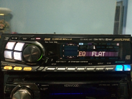 Alpine CDA-7877J 4V รุ่นใหญ่ CD-RW ปรีเอ้า3ชุด กล่องไฟ4V ปรับระดับหน้าจอได้ คุมกล่องCD Made in Japan สภาพสวย มือ2 ญี่ปุ่น
