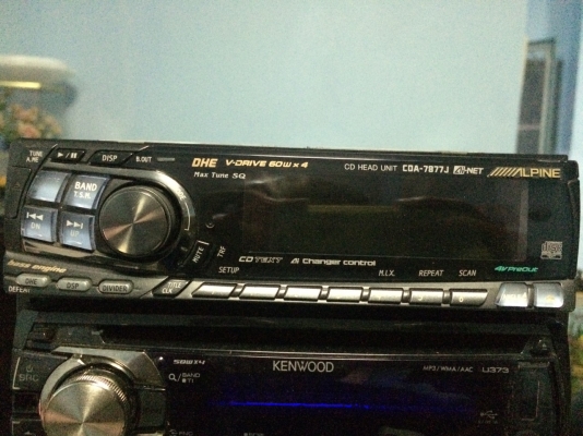 Alpine CDA-7877J 4V รุ่นใหญ่ CD-RW ปรีเอ้า3ชุด กล่องไฟ4V ปรับระดับหน้าจอได้ คุมกล่องCD Made in Japan สภาพสวย มือ2 ญี่ปุ่น