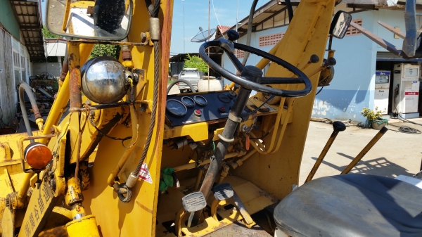 ขายด่วน180000รถยกKOMATSU SG10- ยก-ตัก1.ตันยกสูง3เมตรรถนอกนำเข้ายังไม่เคยใช้งานในเมืองไทยเลย=รุ่นใหม่ขายถูกๆๆ