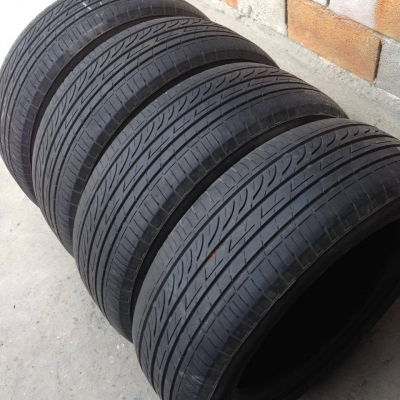 ยาง Bridgstone 215 - 55 -17 ปี 13 3เส้น 12 1 เส้น ครบชุด 4 เส้น สภาพสวยๆไม่บวมดอกยางเหลือเยอะวิ่งใด้อีกนานราคาถูกๆ