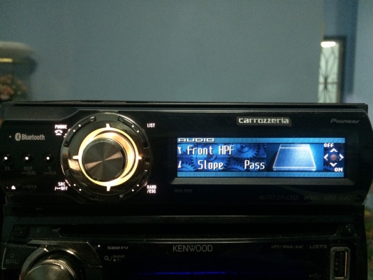 Pioneer DEH-P810 รุ่นใหญ่ 24Bit จอสี BLUETOOTH AUDIO MP3 CD AUX EQ16แบน CROSSOVERในตัว ปรีเอ้า2ชุด กราฟฟิคหน้าจอ มือ2 ญี่ปุ่น