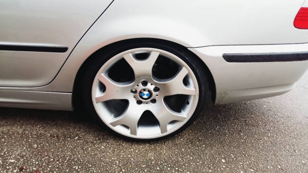 BMW 318ia E46 ปี03 อยากได้เท่าไหร่ต่อรองได้ครับ