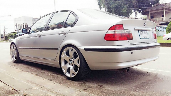 BMW 318ia E46 ปี03 อยากได้เท่าไหร่ต่อรองได้ครับ