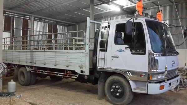 ขาย รถบรรทุก 6 ล้อ HINO FD3KLA ขาย รถบรรทุก 6 ล้อ HINO FD3KLA