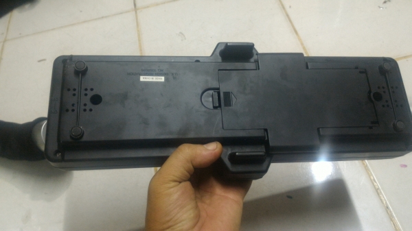 กลองฝึดหัดตีของเด็กเล่นมีเสียงต่างๆ ใช้พลังงานจากถ่าน หรือผ่านหม้อแปลงได้