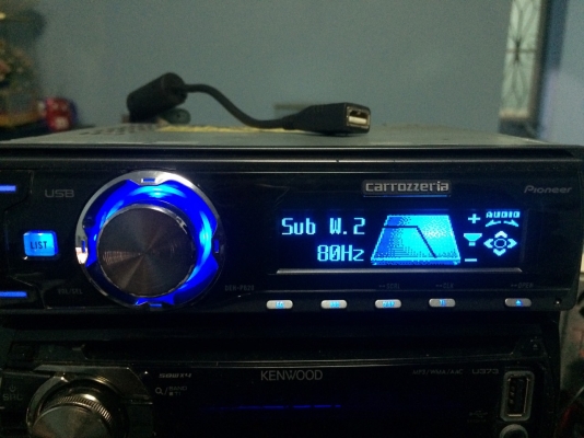 Pioneer DEH-P620 รุ่นใหญ่ USB Ipod MP3-RW CD-RW AUX ปรีเอ้า2ชุด หน้าจดสไลด์ไฟฟ้า กราฟฟิก EQ7แบน คุมกล่องCD มือ2 ญี่ปุ่น