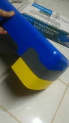 แท่นใช้ร่วมการออกกำลังกาย Aerobic  Step สามารถปรับความสูงต่ำได้ ตัวแท่นแข็งแรง