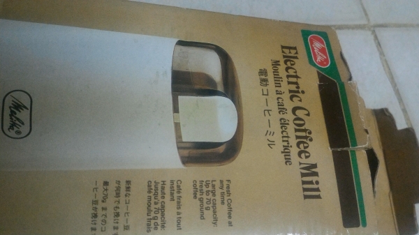 เครื่องบดกาแฟ Electric  Coffee  Mill ส่วนที่บดเป็นสแตนเลส ตัวเครื่องขนาดกระทัดรัด