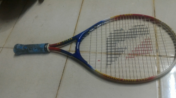 ไม้เทสนิส BRIDGESTONE อย่างดีคุณภาพสูงสำหรับเด็ก น้ำหนักเบามากแค่ 180 กรัม (ขายเป็นคู่ 600 บาท ) ไม้เทสนิส BRIDGESTONE อย่างดีคุณภาพสูงสำหรับเด็ก น้ำหนักเบามากแค่ 180 กรัม (ขายเป็นคู่ 600 บาท )