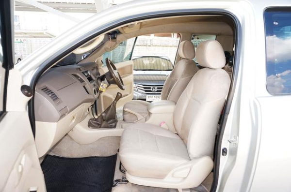 2007 TOYOTA HILUX VIGO 2.5 E CAB 4 WD