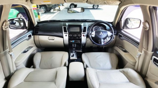 2009 MITSUBISHI PAJERO 2.5 TOP 2009 MITSUBISHI PAJERO 2.5 TOP