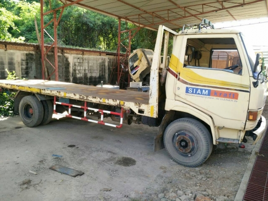 หกล้อ HiNO FC114WO4D117แรง ช่วงยาว 5 ม สภาพพร้อมใช้ ทะเบียนพร้อมโอน