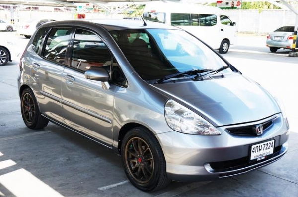 2004 HONDA JAZZ 1.5 E