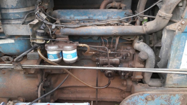 ขายรถไถ FORD 6600 ใบมีดอย่างเดียว ไม่มีเอกสาร ราคา 220000