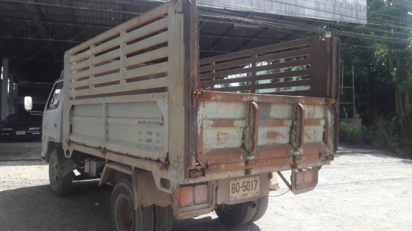 ขายรถบรรทุก 6 ล้อดัมพ์ ISUZU NPR 115 แรงม้ารถประกอบ แอร์พร้อม เกียร์สั้น เฟืองท้าย 145 ราคา 280000