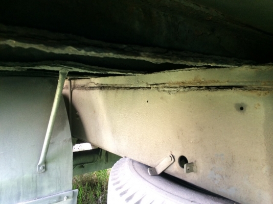 10ล้อตู้เปียก195แรง...HINO FL3HNKA-10683 เครื่องHO7D-A88627...รถปี2536 สภาพดี..สวย เล่มพร้อม