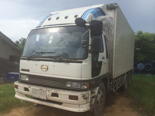 10ล้อตู้เปียก195แรง...HINO FL3HNKA-10683 เครื่องHO7D-A88627...รถปี2536 สภาพดี..สวย เล่มพร้อม